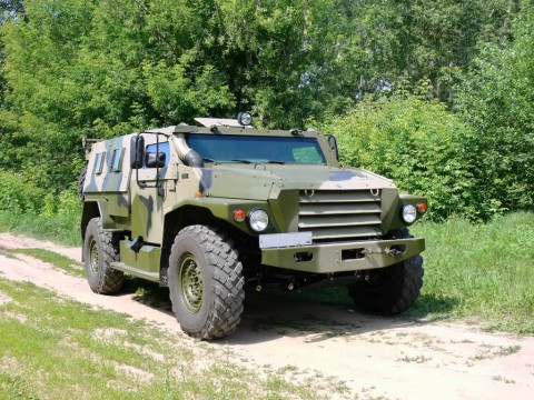военный автомобиль.jpg